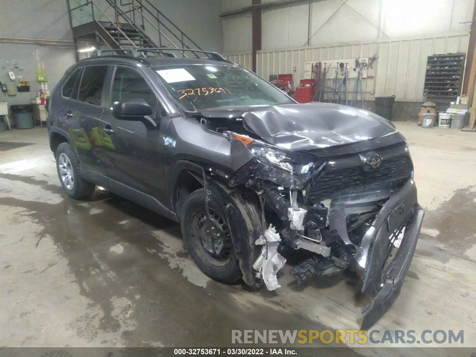 1 Photograph of a damaged car 2T3F1RFV2KC059601 TOYOTA RAV4 2019