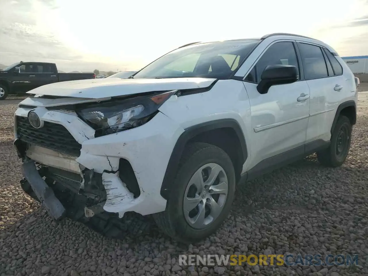 1 Photograph of a damaged car 2T3F1RFV2KW022143 TOYOTA RAV4 2019