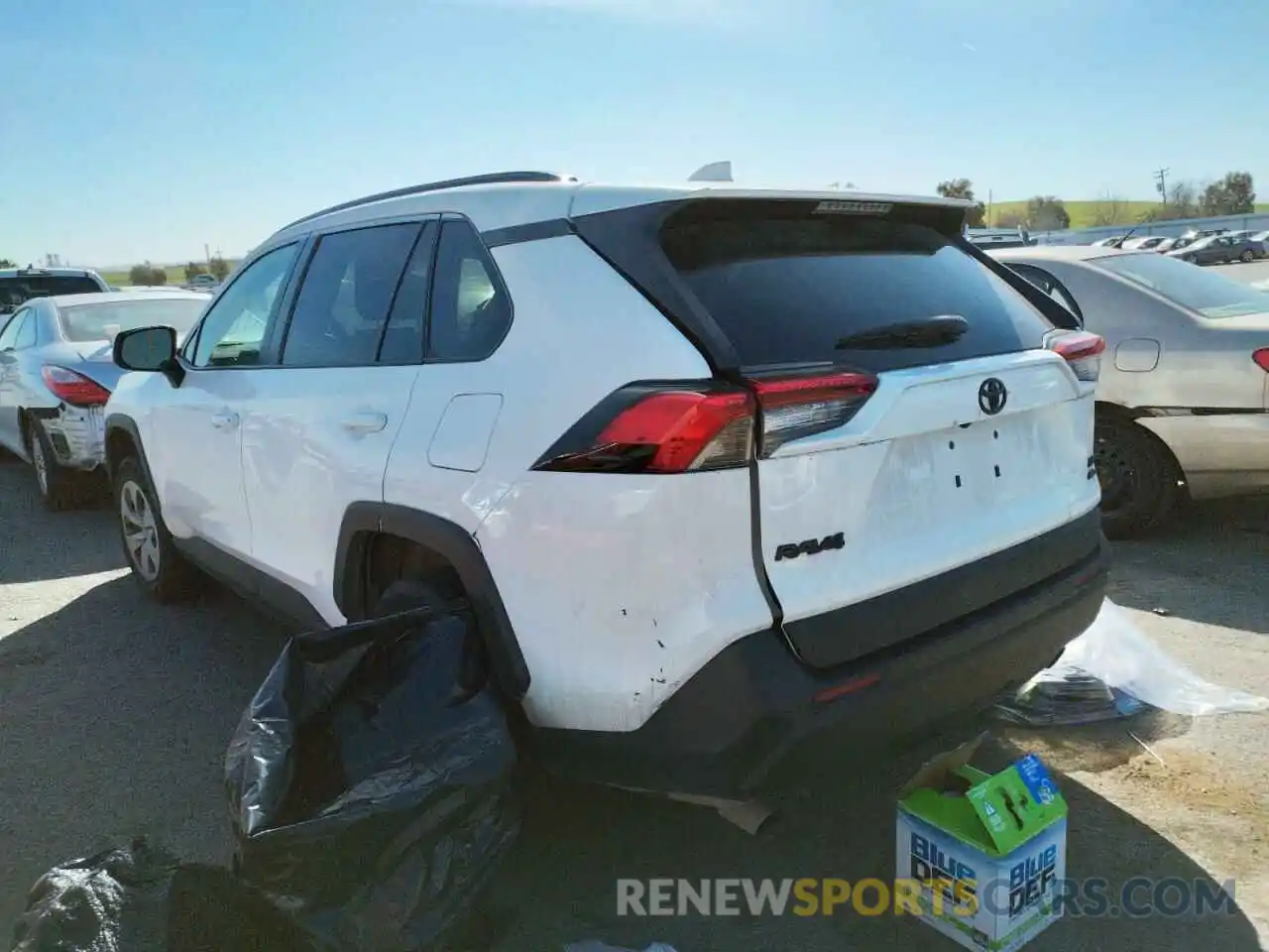 3 Photograph of a damaged car 2T3F1RFV2KW038861 TOYOTA RAV4 2019