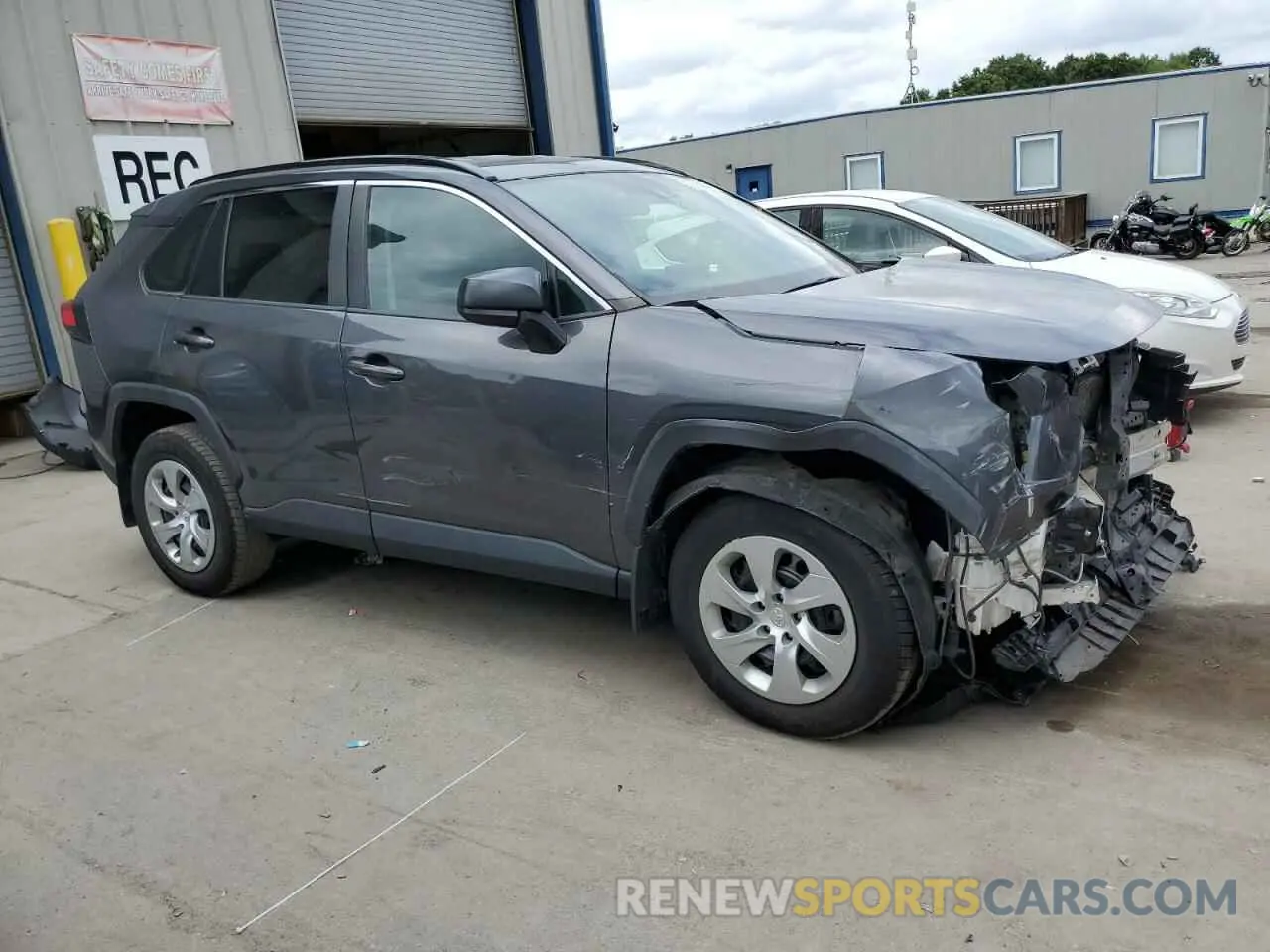 4 Photograph of a damaged car 2T3F1RFV2KW048452 TOYOTA RAV4 2019
