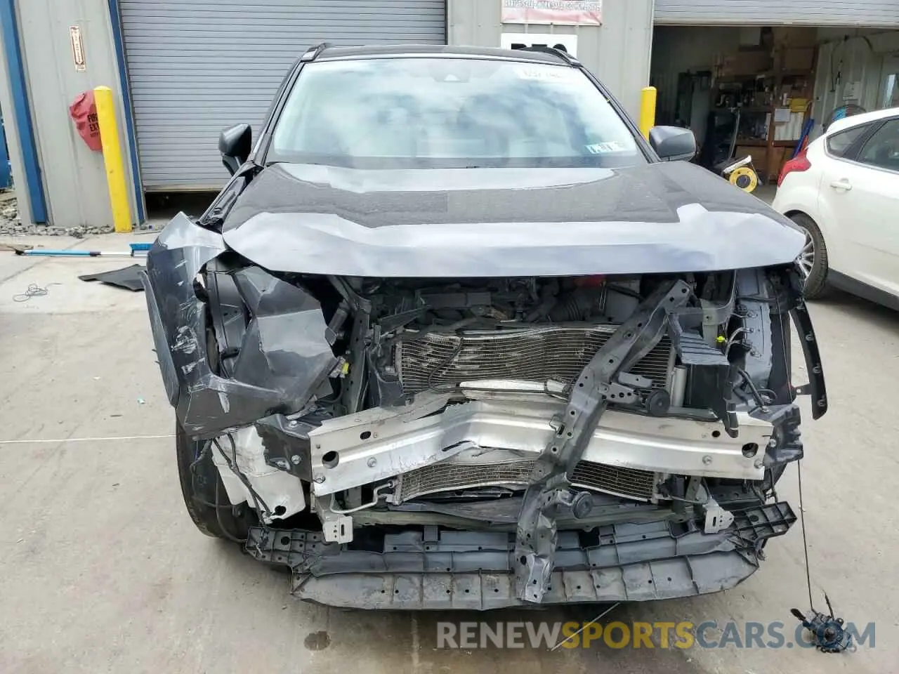 5 Photograph of a damaged car 2T3F1RFV2KW048452 TOYOTA RAV4 2019