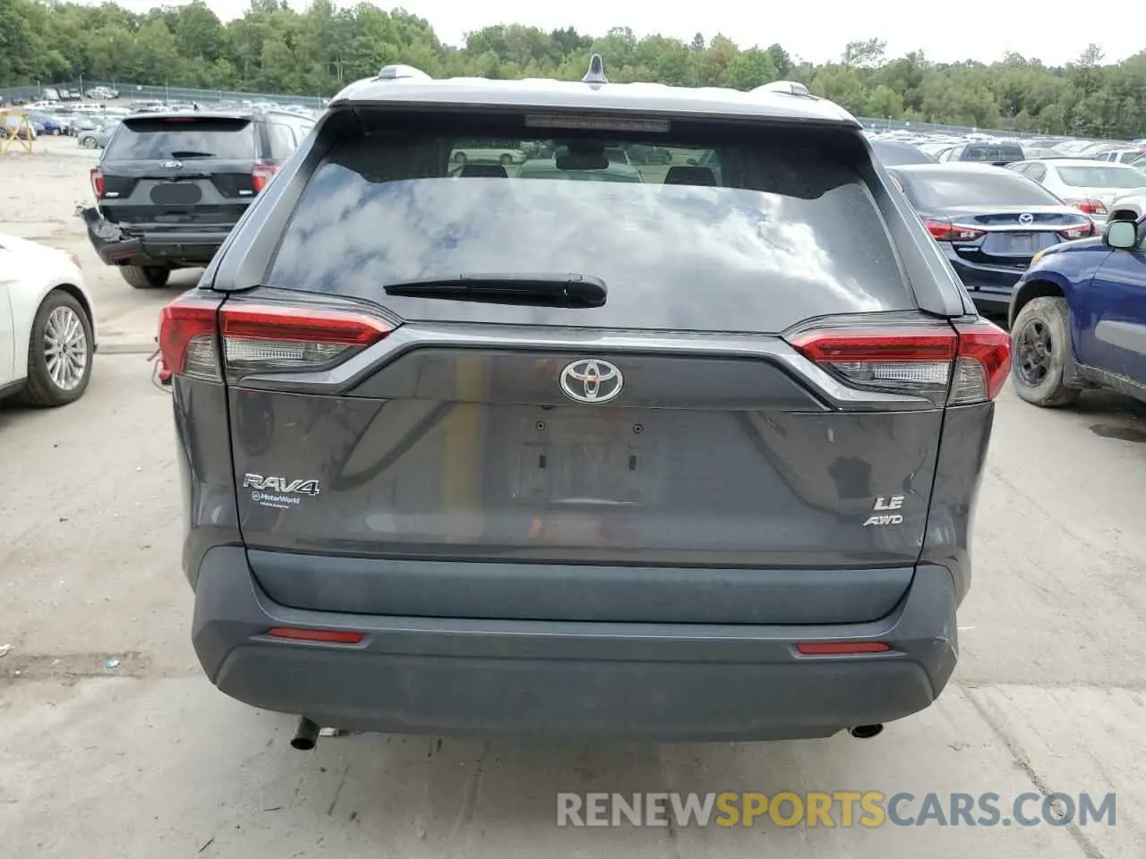 6 Photograph of a damaged car 2T3F1RFV2KW048452 TOYOTA RAV4 2019