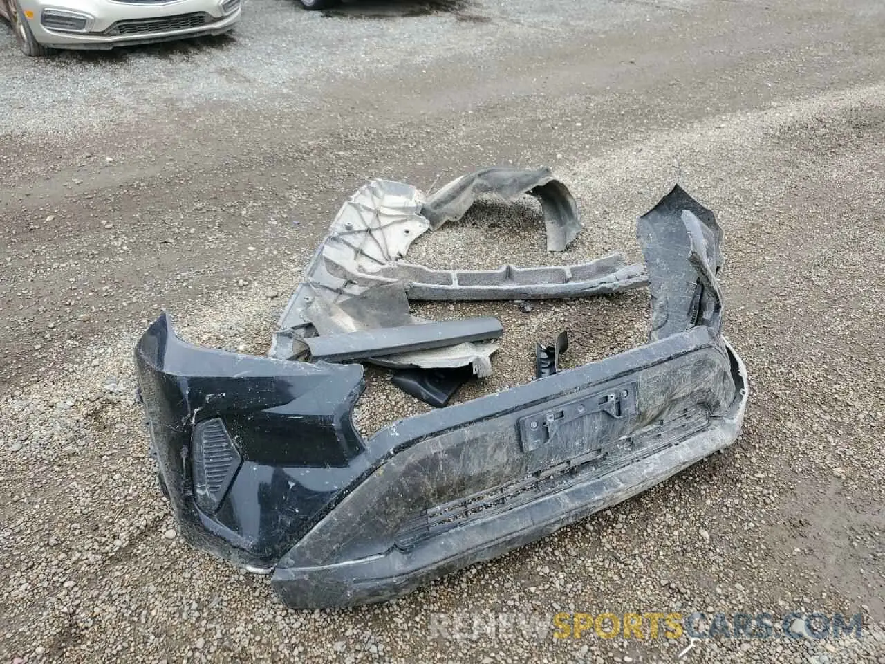 15 Photograph of a damaged car 2T3F1RFV2KW065705 TOYOTA RAV4 2019