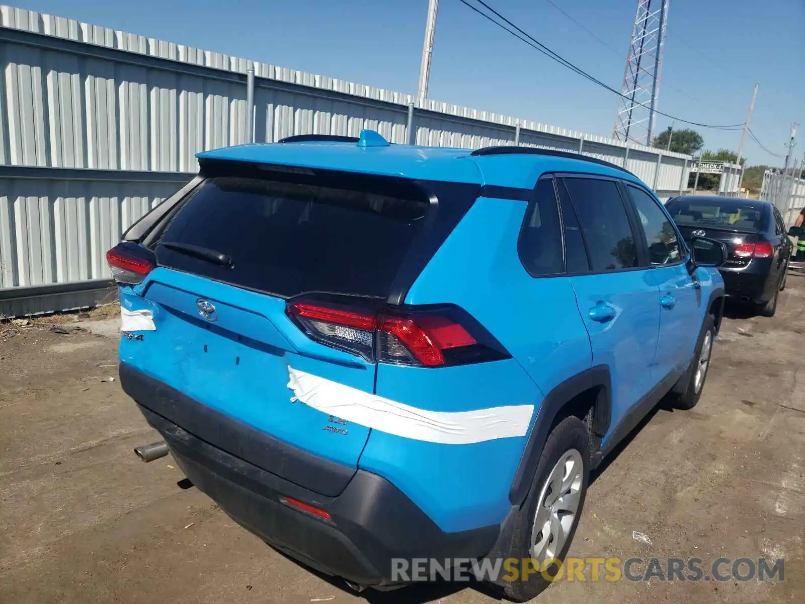 4 Photograph of a damaged car 2T3F1RFV2KW081841 TOYOTA RAV4 2019