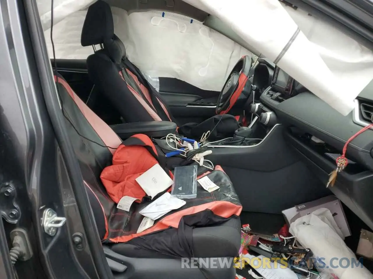 7 Photograph of a damaged car 2T3F1RFV3KC008091 TOYOTA RAV4 2019