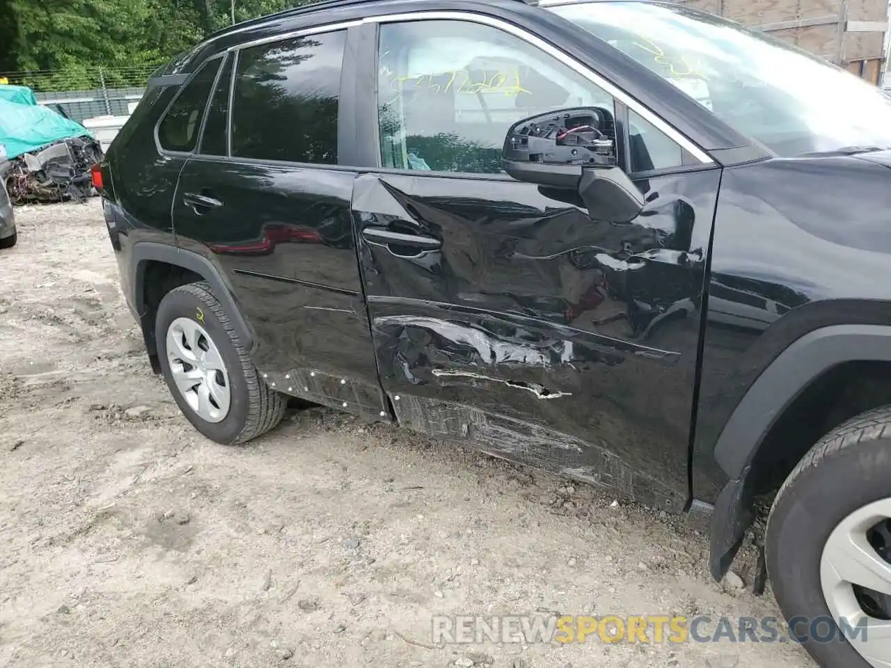 9 Photograph of a damaged car 2T3F1RFV3KC040801 TOYOTA RAV4 2019