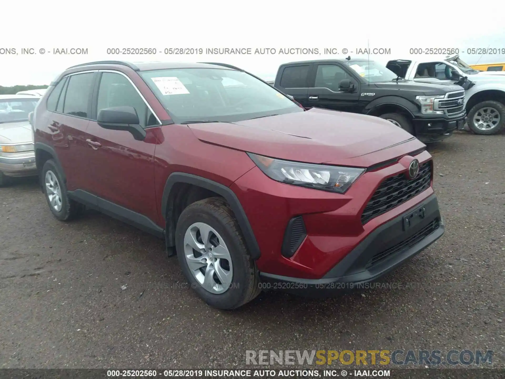 1 Photograph of a damaged car 2T3F1RFV3KW006730 TOYOTA RAV4 2019