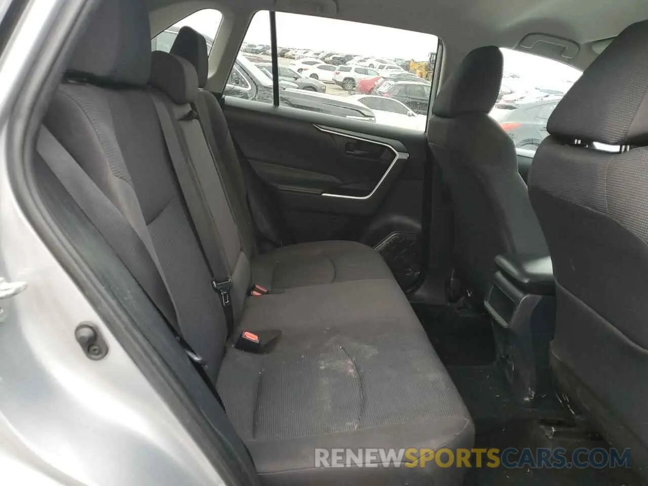 11 Photograph of a damaged car 2T3F1RFV3KW026623 TOYOTA RAV4 2019