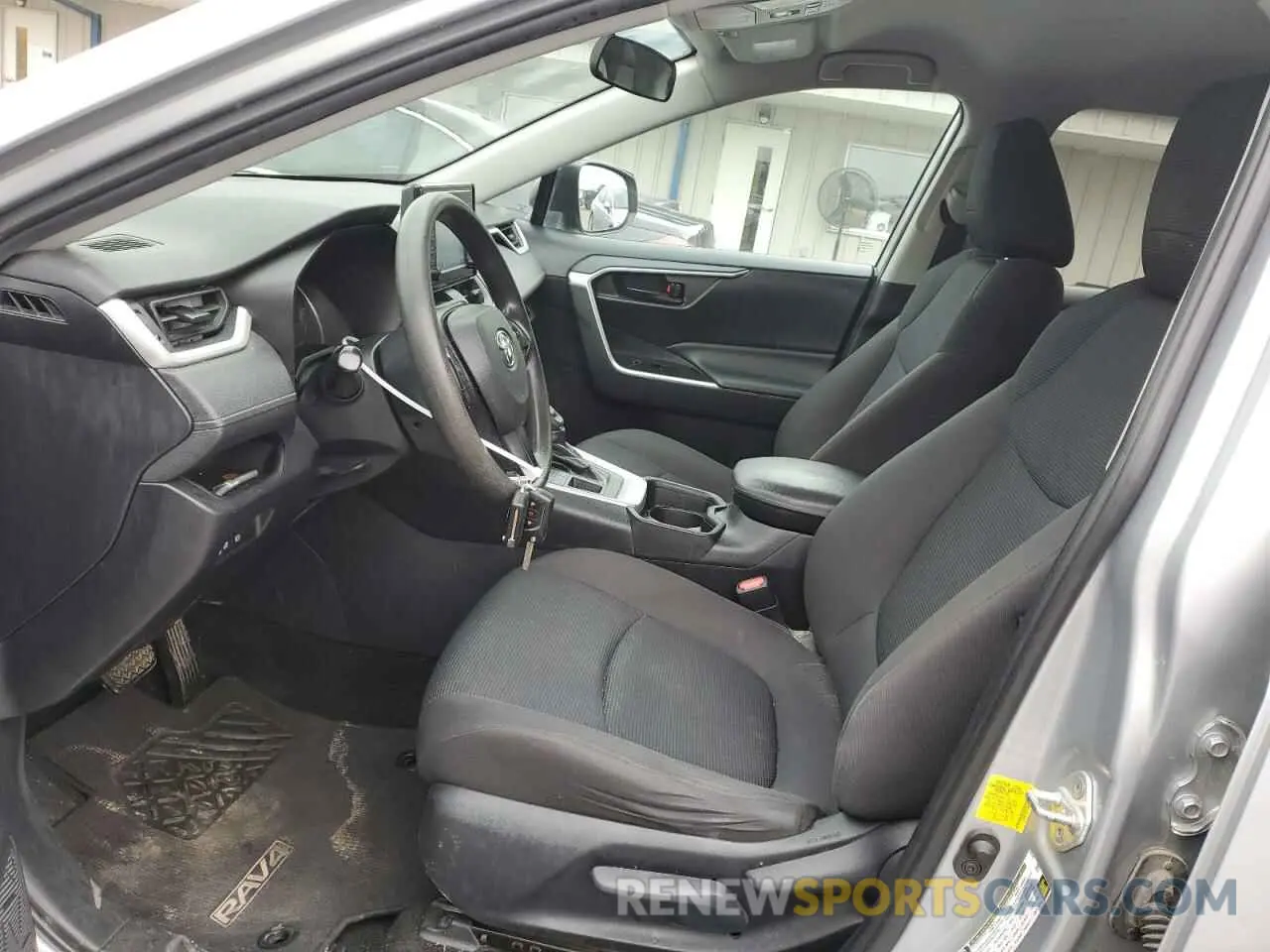 7 Photograph of a damaged car 2T3F1RFV3KW026623 TOYOTA RAV4 2019