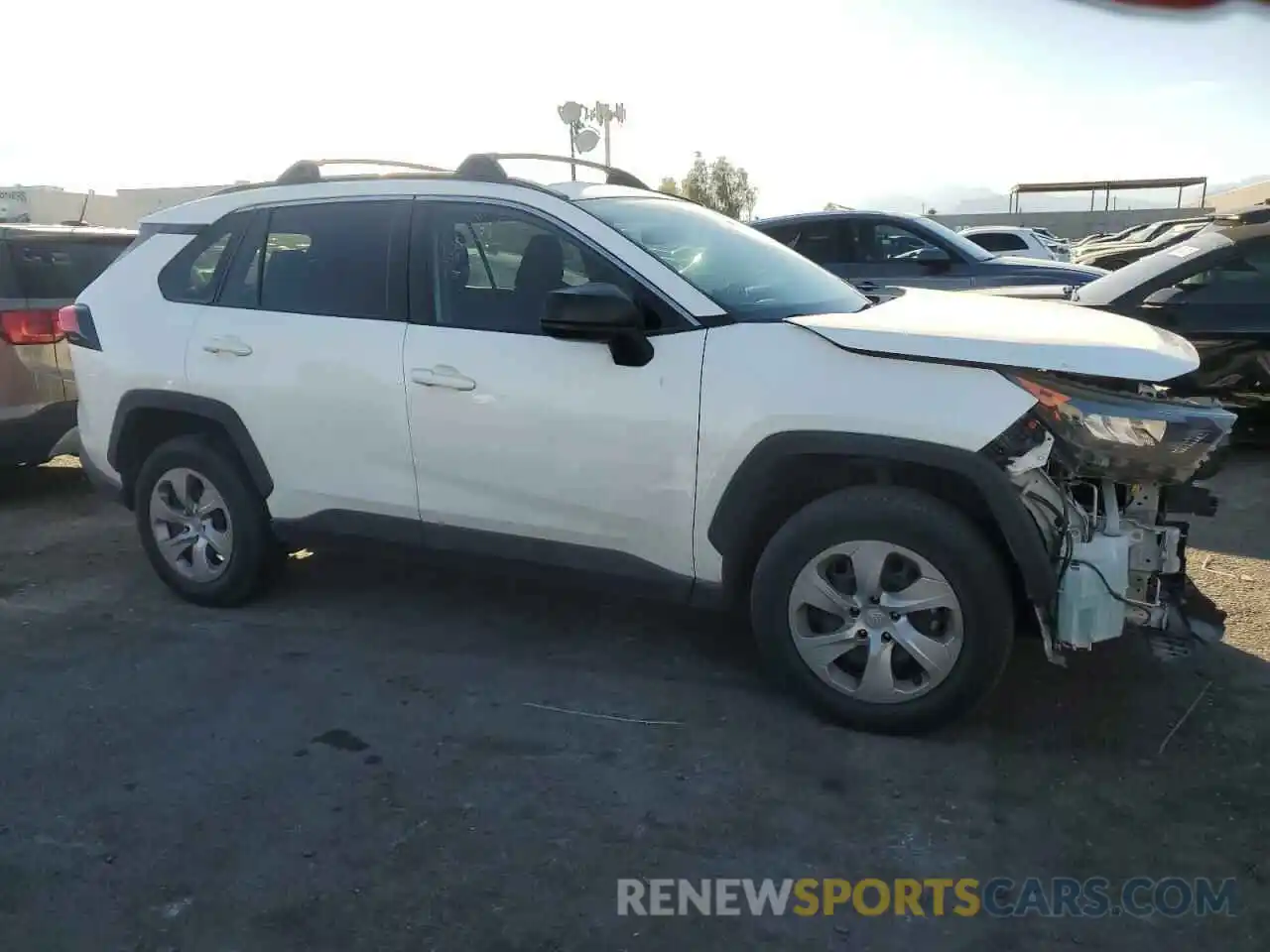 4 Photograph of a damaged car 2T3F1RFV3KW034530 TOYOTA RAV4 2019