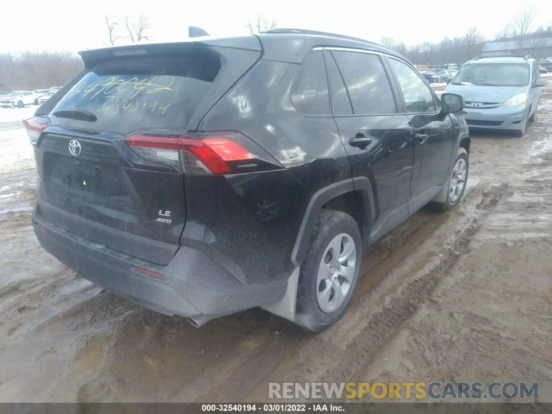 4 Photograph of a damaged car 2T3F1RFV3KW080410 TOYOTA RAV4 2019