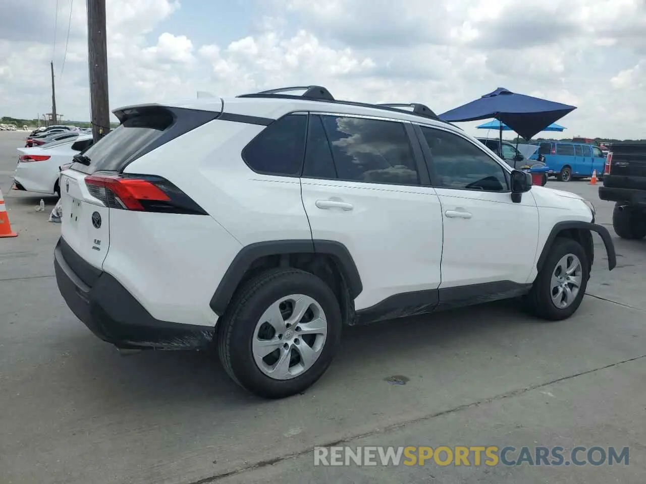 3 Photograph of a damaged car 2T3F1RFV3KW081203 TOYOTA RAV4 2019