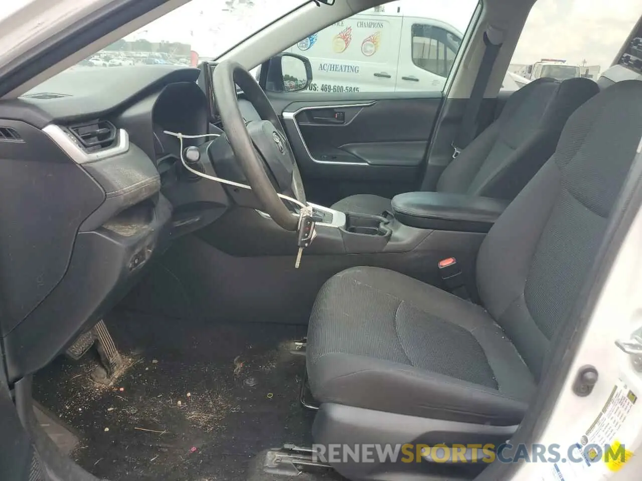 7 Photograph of a damaged car 2T3F1RFV3KW081203 TOYOTA RAV4 2019