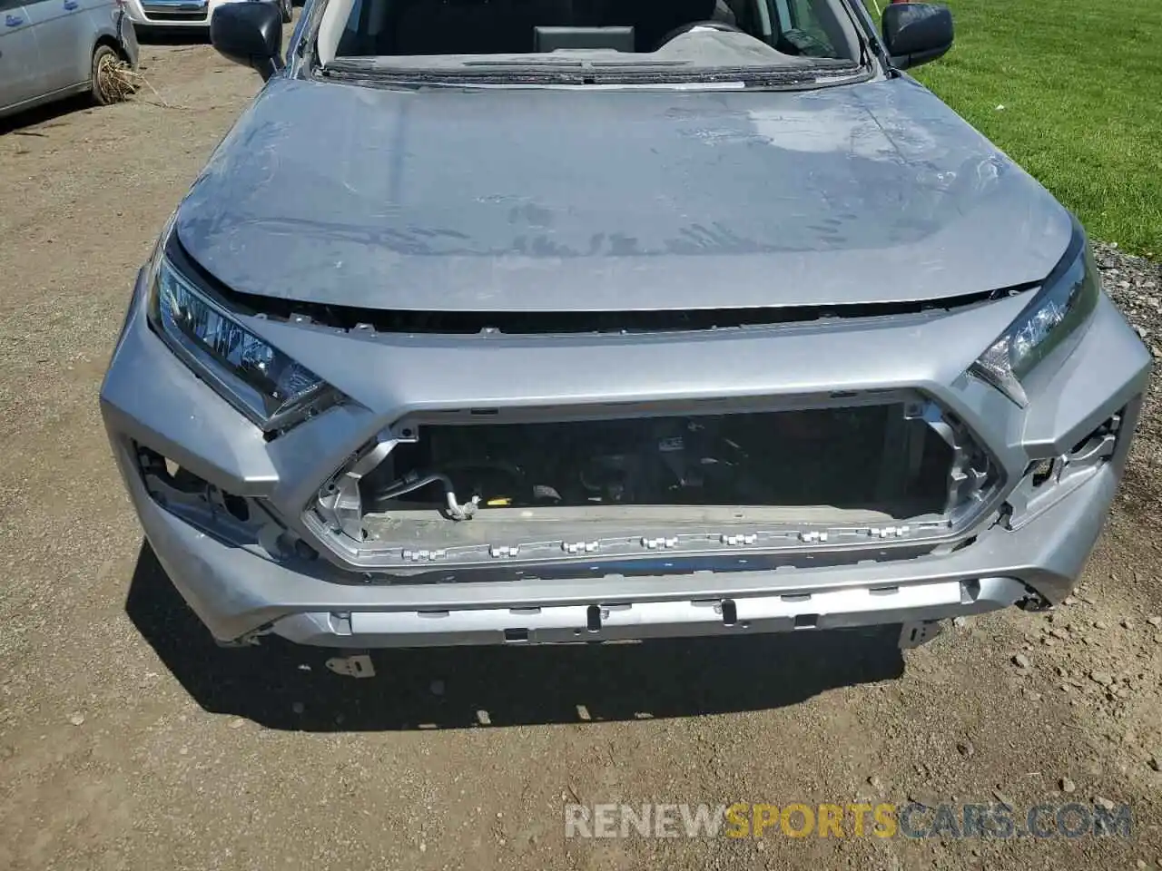 9 Photograph of a damaged car 2T3F1RFV4KC006690 TOYOTA RAV4 2019