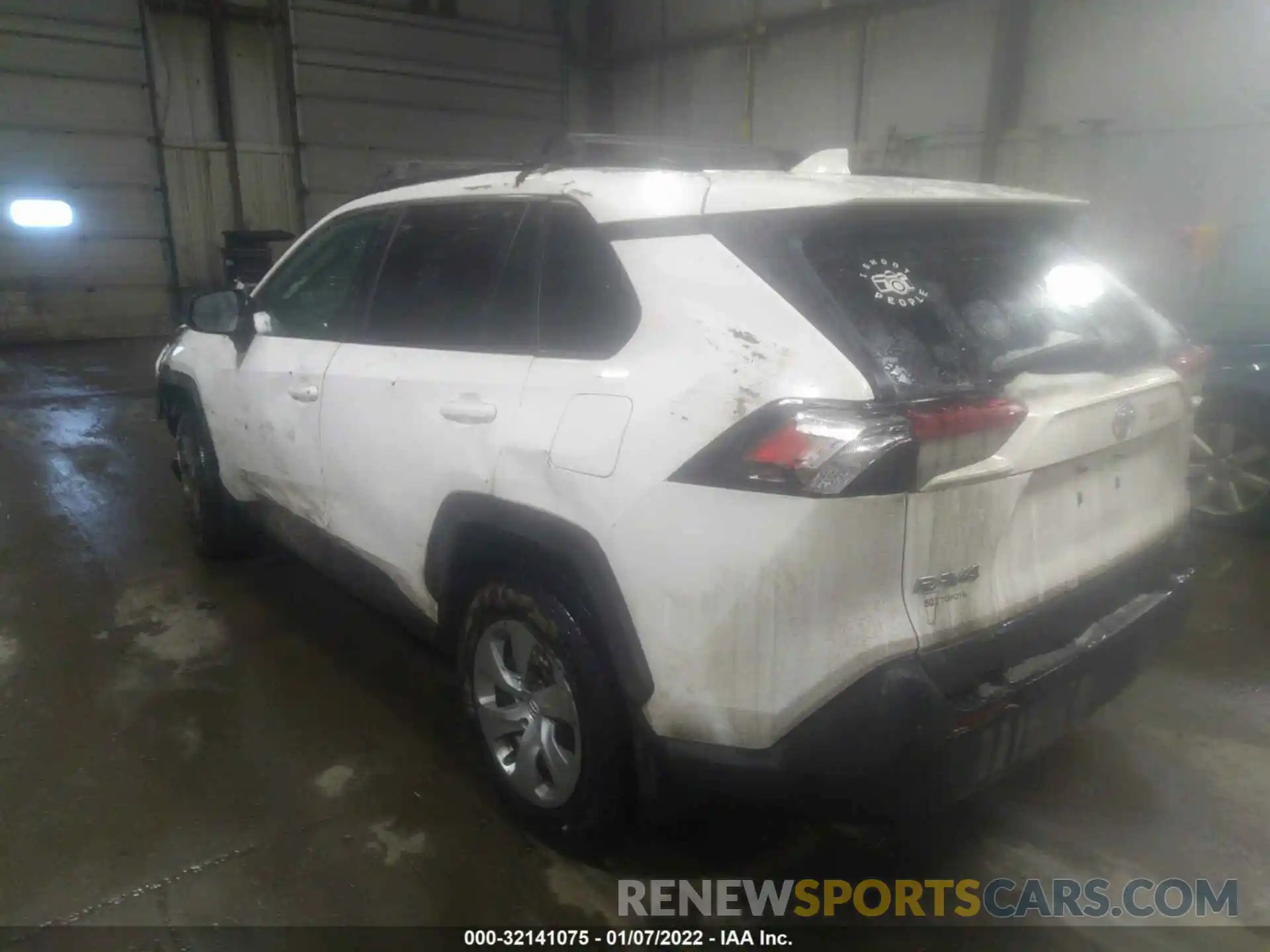 3 Photograph of a damaged car 2T3F1RFV4KC043416 TOYOTA RAV4 2019