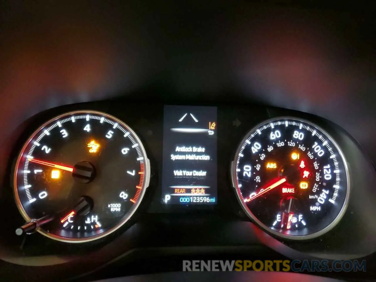 9 Photograph of a damaged car 2T3F1RFV4KW017798 TOYOTA RAV4 2019