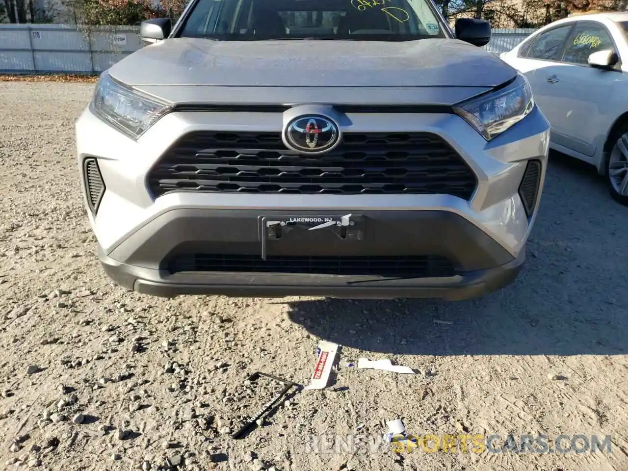 9 Photograph of a damaged car 2T3F1RFV4KW023519 TOYOTA RAV4 2019