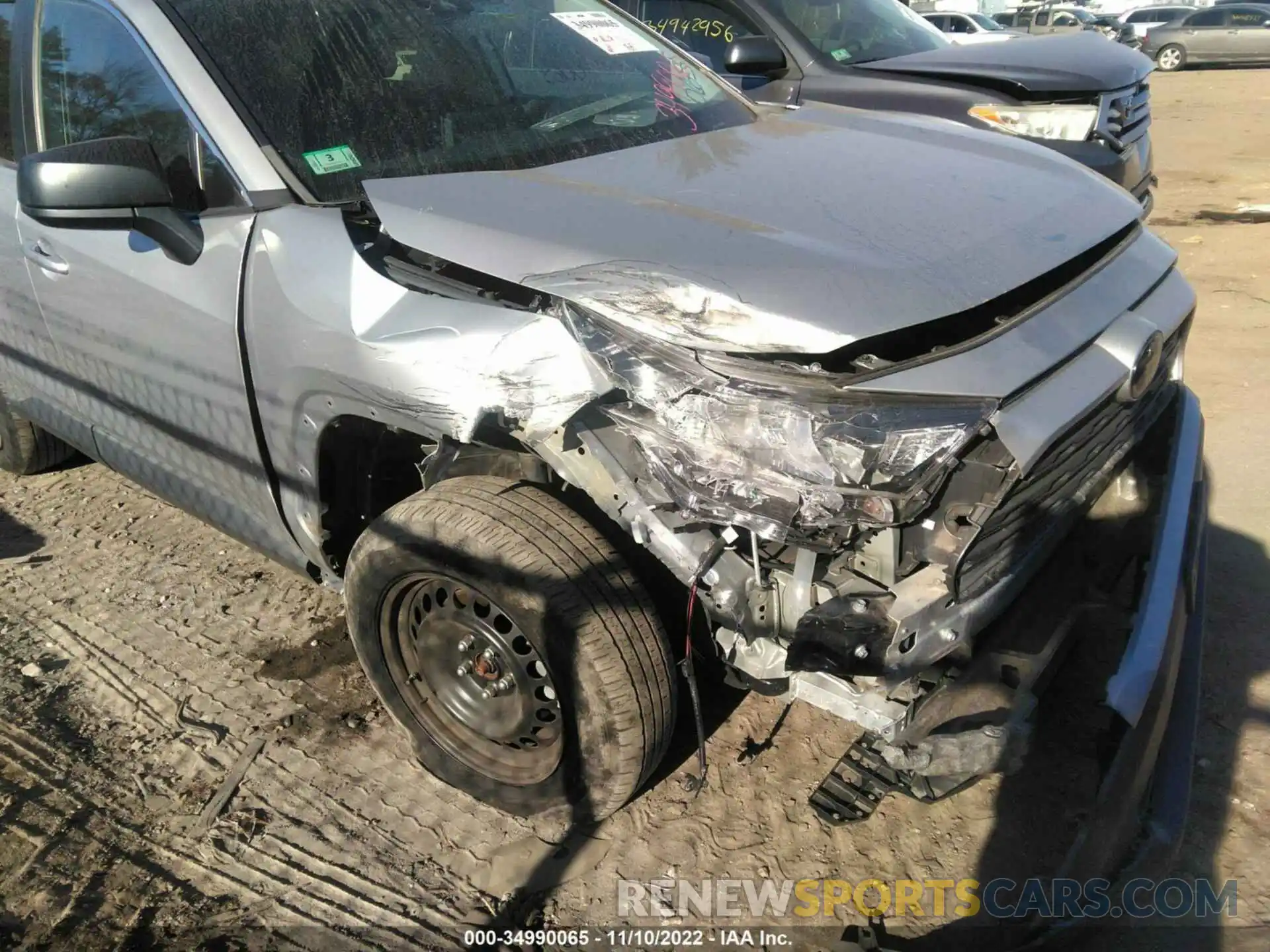 6 Photograph of a damaged car 2T3F1RFV4KW037064 TOYOTA RAV4 2019