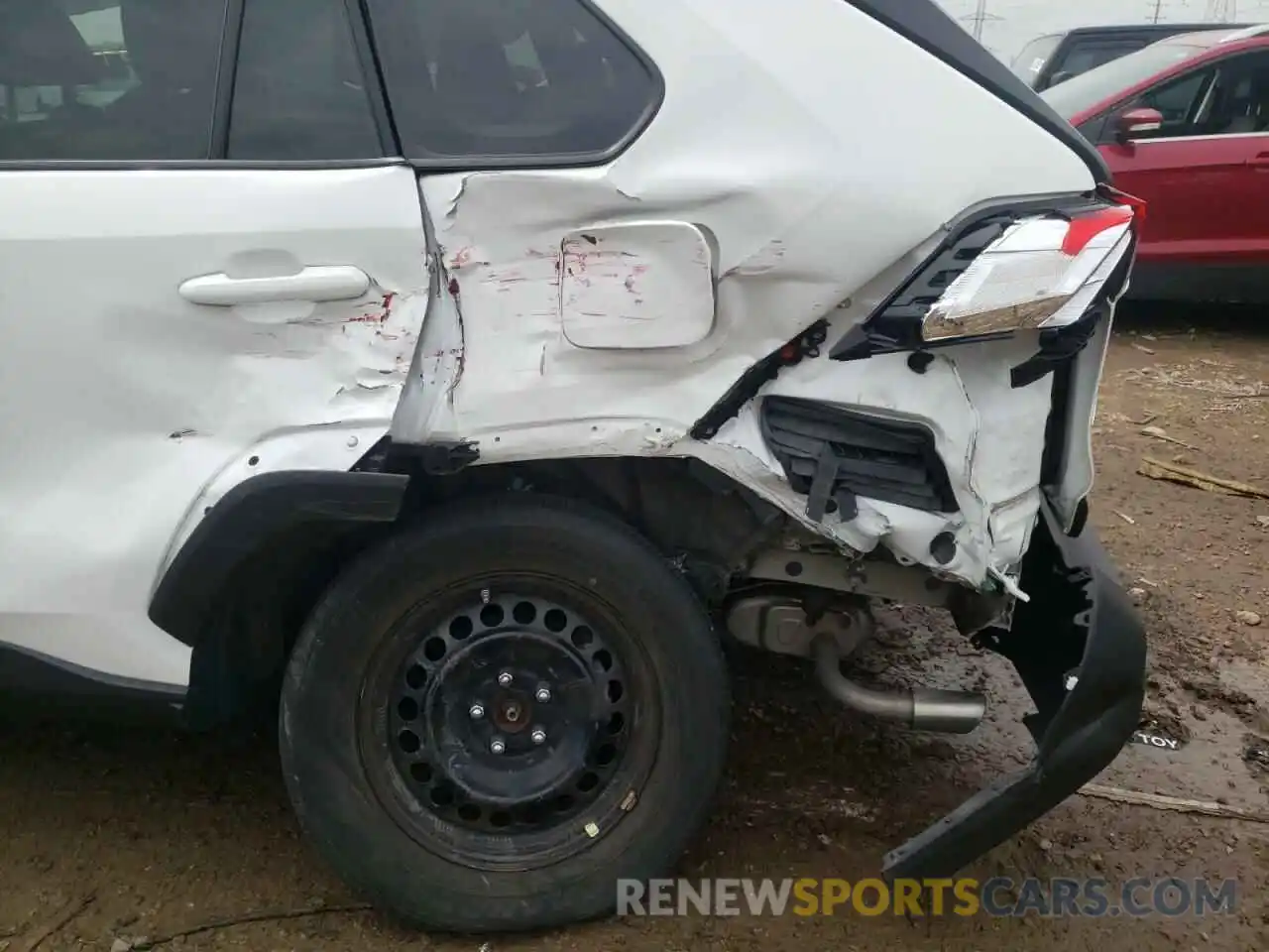 9 Photograph of a damaged car 2T3F1RFV4KW069321 TOYOTA RAV4 2019