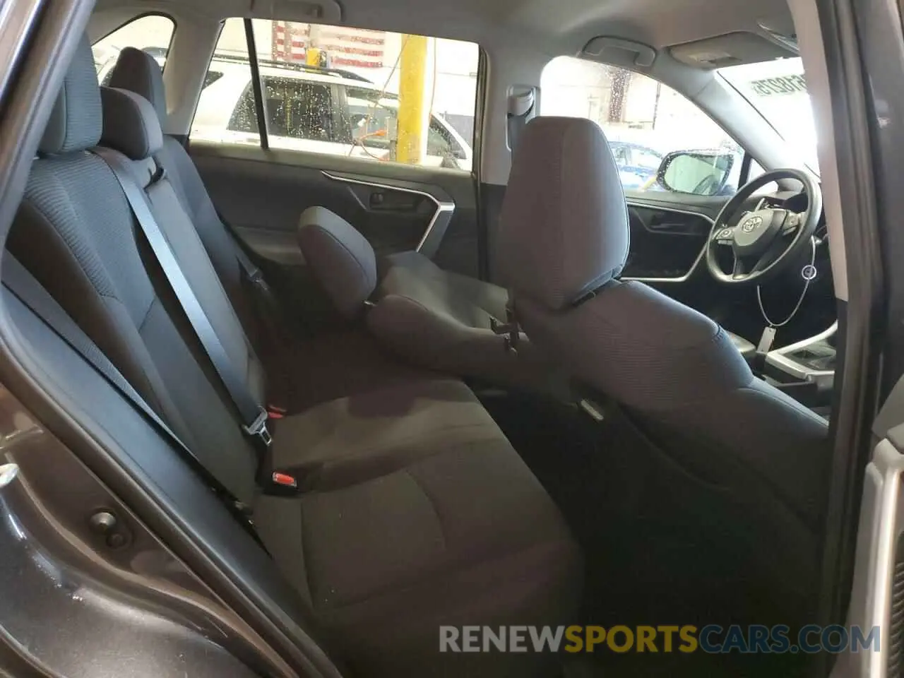 11 Photograph of a damaged car 2T3F1RFV5KC012188 TOYOTA RAV4 2019
