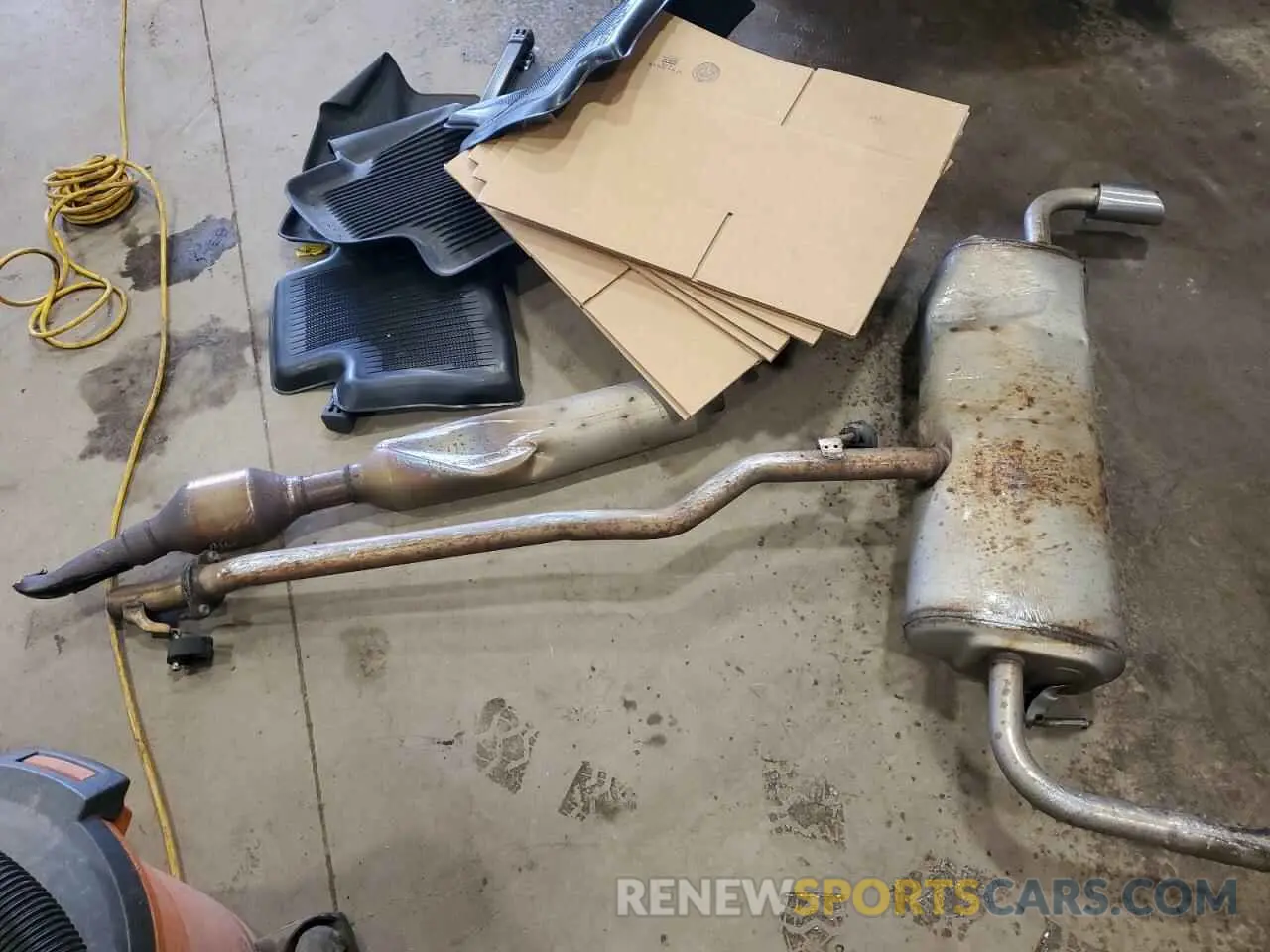 13 Photograph of a damaged car 2T3F1RFV5KC012188 TOYOTA RAV4 2019