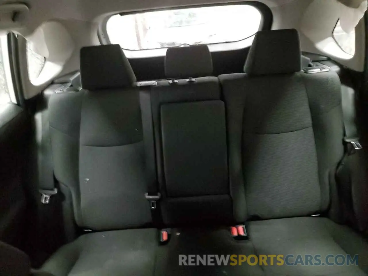 10 Photograph of a damaged car 2T3F1RFV5KC020792 TOYOTA RAV4 2019