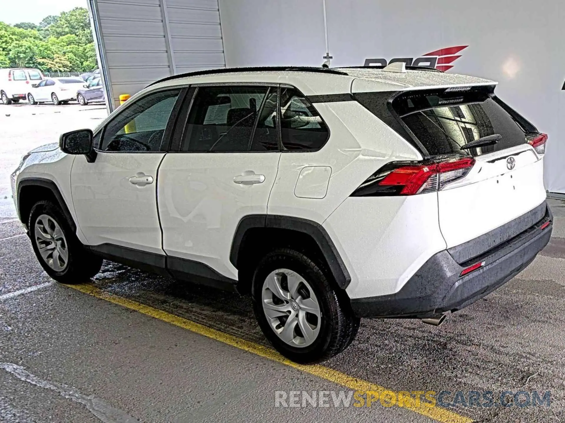 11 Photograph of a damaged car 2T3F1RFV5KC037351 TOYOTA RAV4 2019