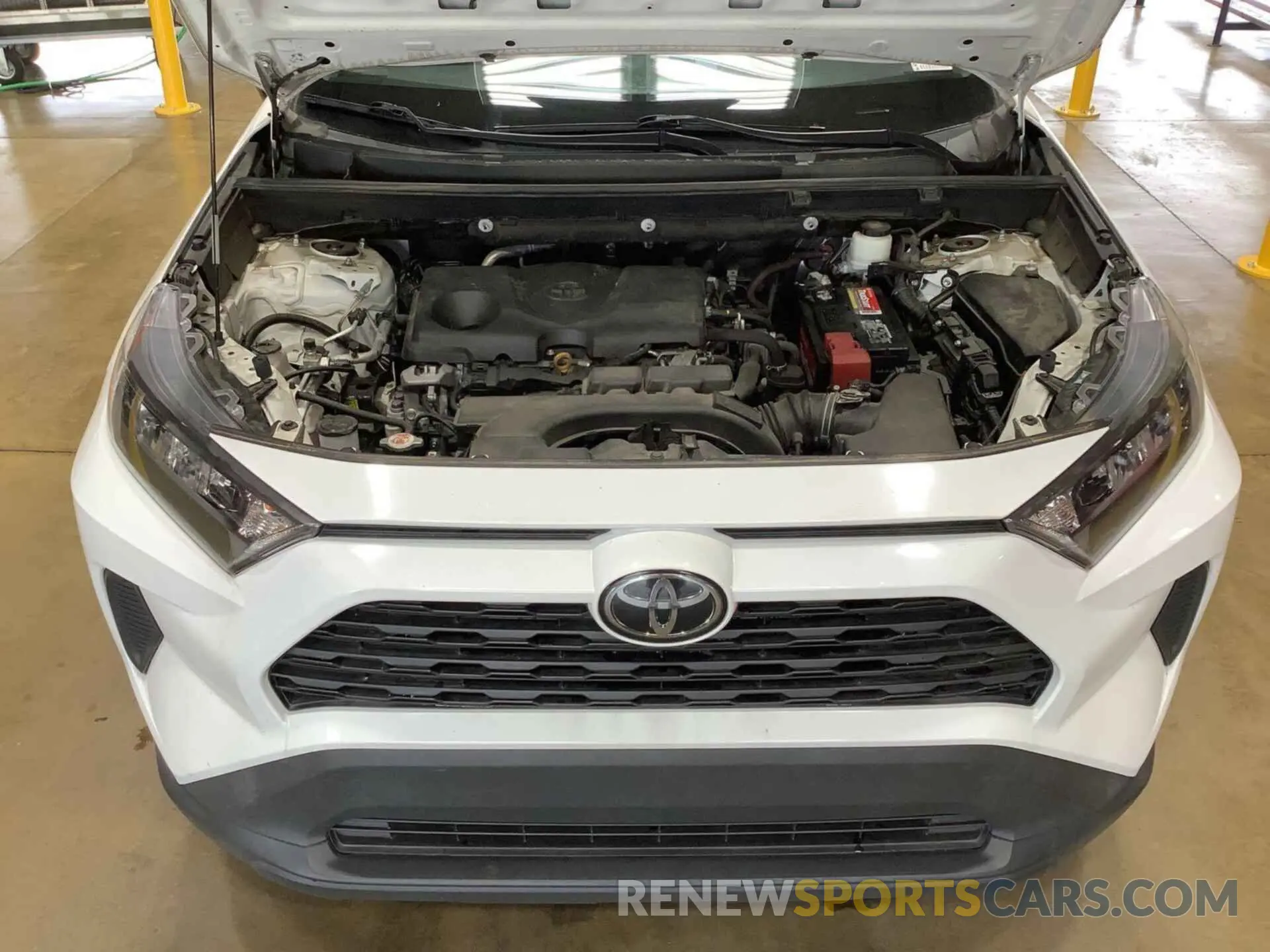 16 Photograph of a damaged car 2T3F1RFV5KC037351 TOYOTA RAV4 2019