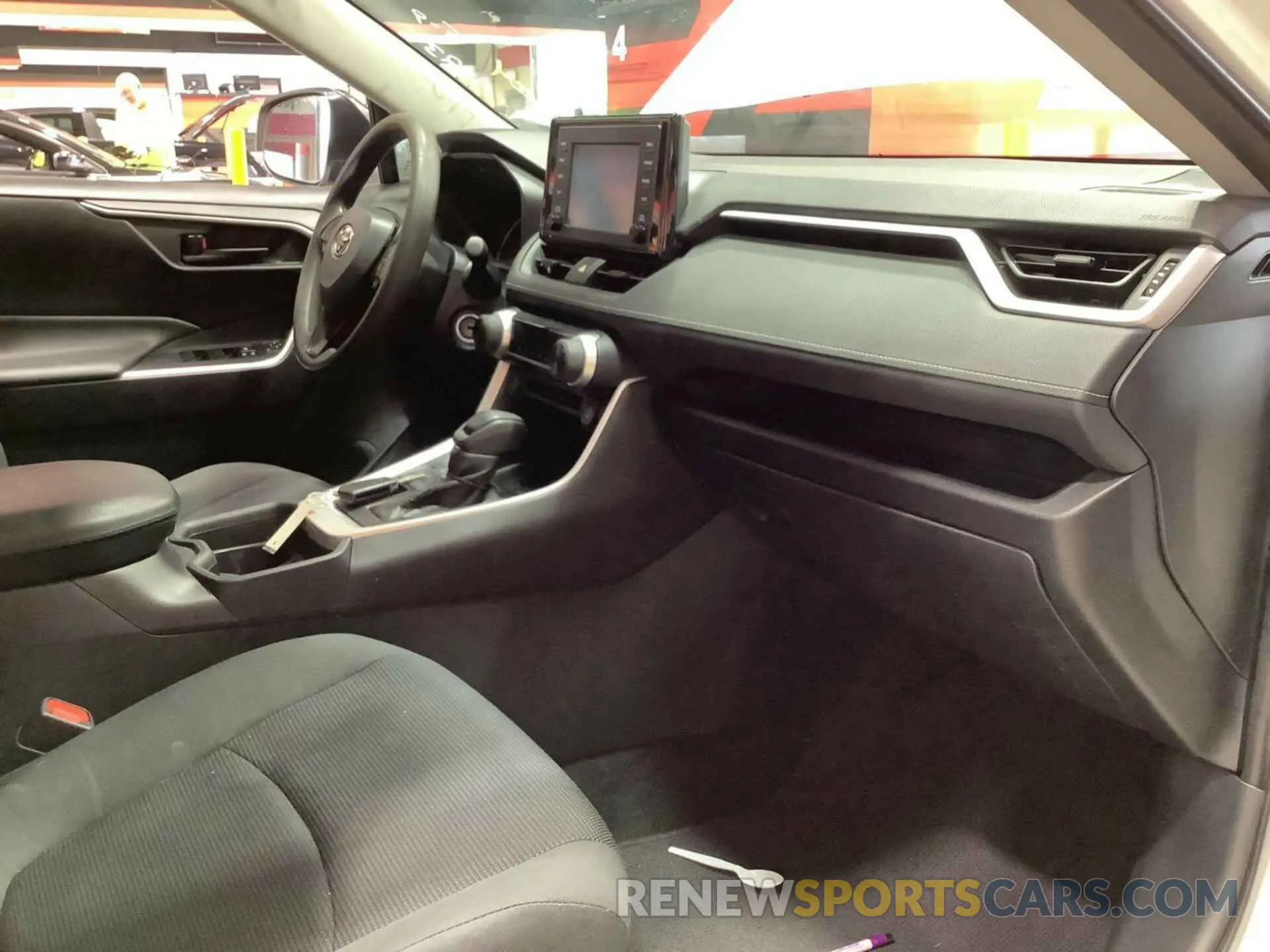 34 Photograph of a damaged car 2T3F1RFV5KC037351 TOYOTA RAV4 2019