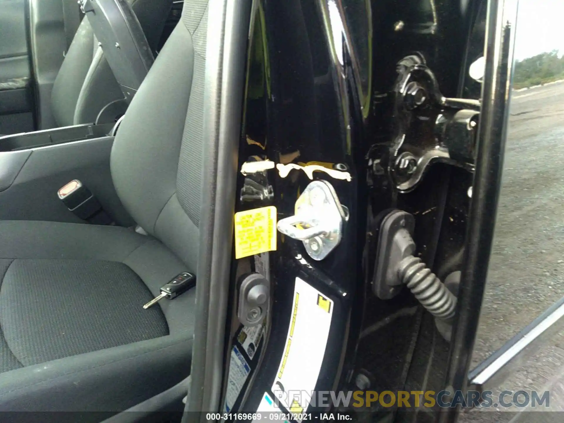 6 Photograph of a damaged car 2T3F1RFV5KC038385 TOYOTA RAV4 2019