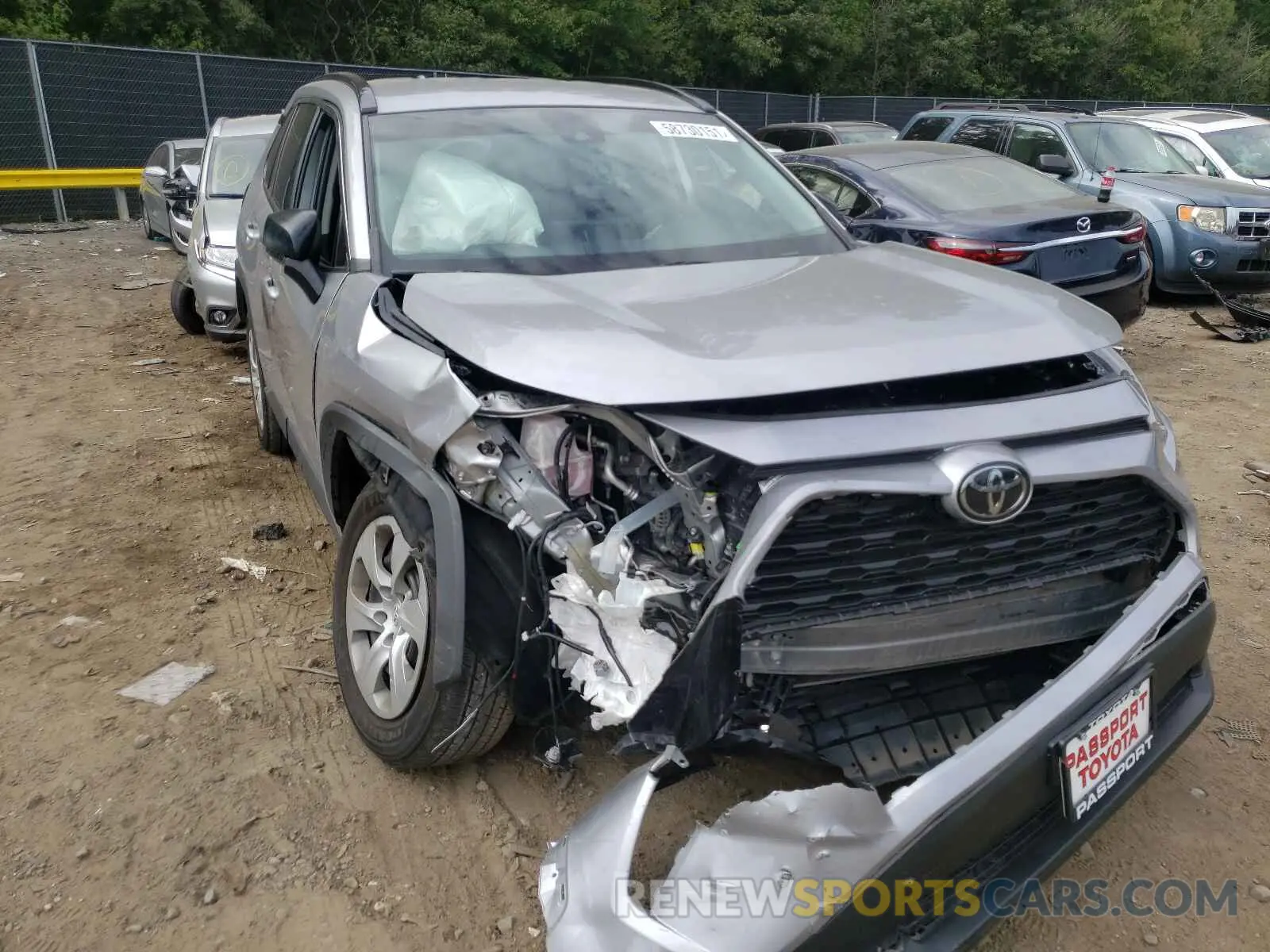 9 Photograph of a damaged car 2T3F1RFV5KC041402 TOYOTA RAV4 2019