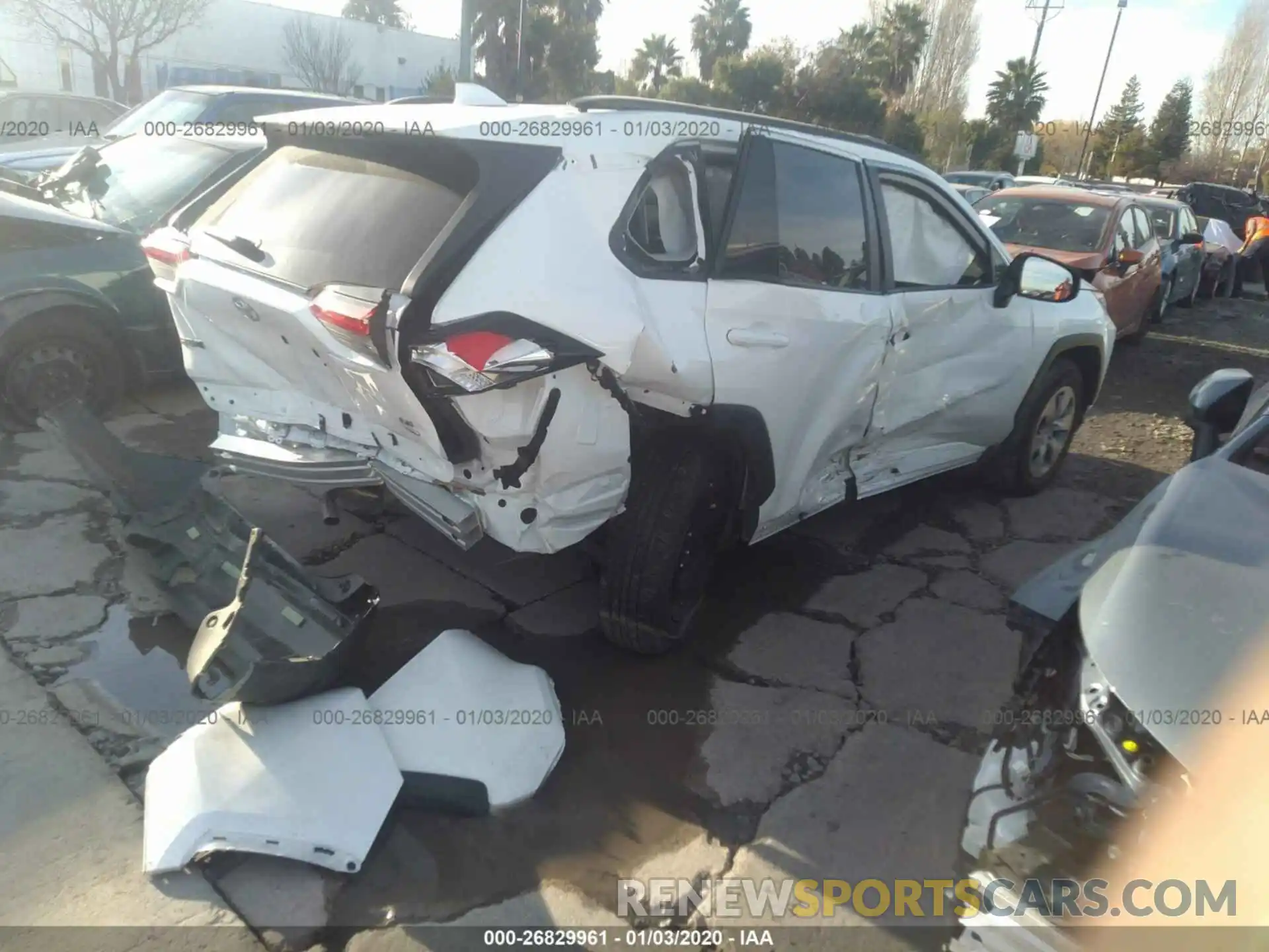 4 Photograph of a damaged car 2T3F1RFV5KW051863 TOYOTA RAV4 2019