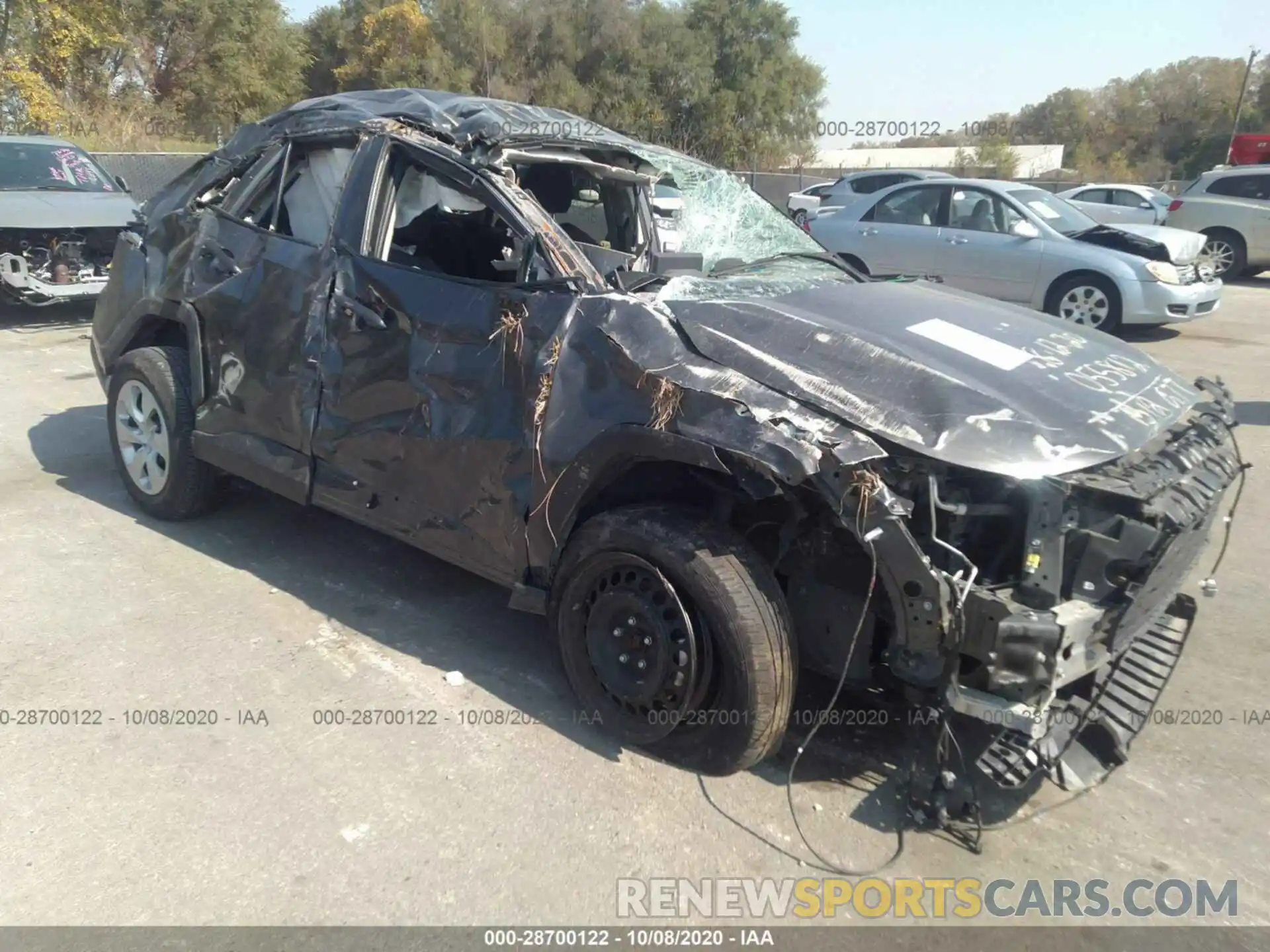 1 Photograph of a damaged car 2T3F1RFV5KW053676 TOYOTA RAV4 2019