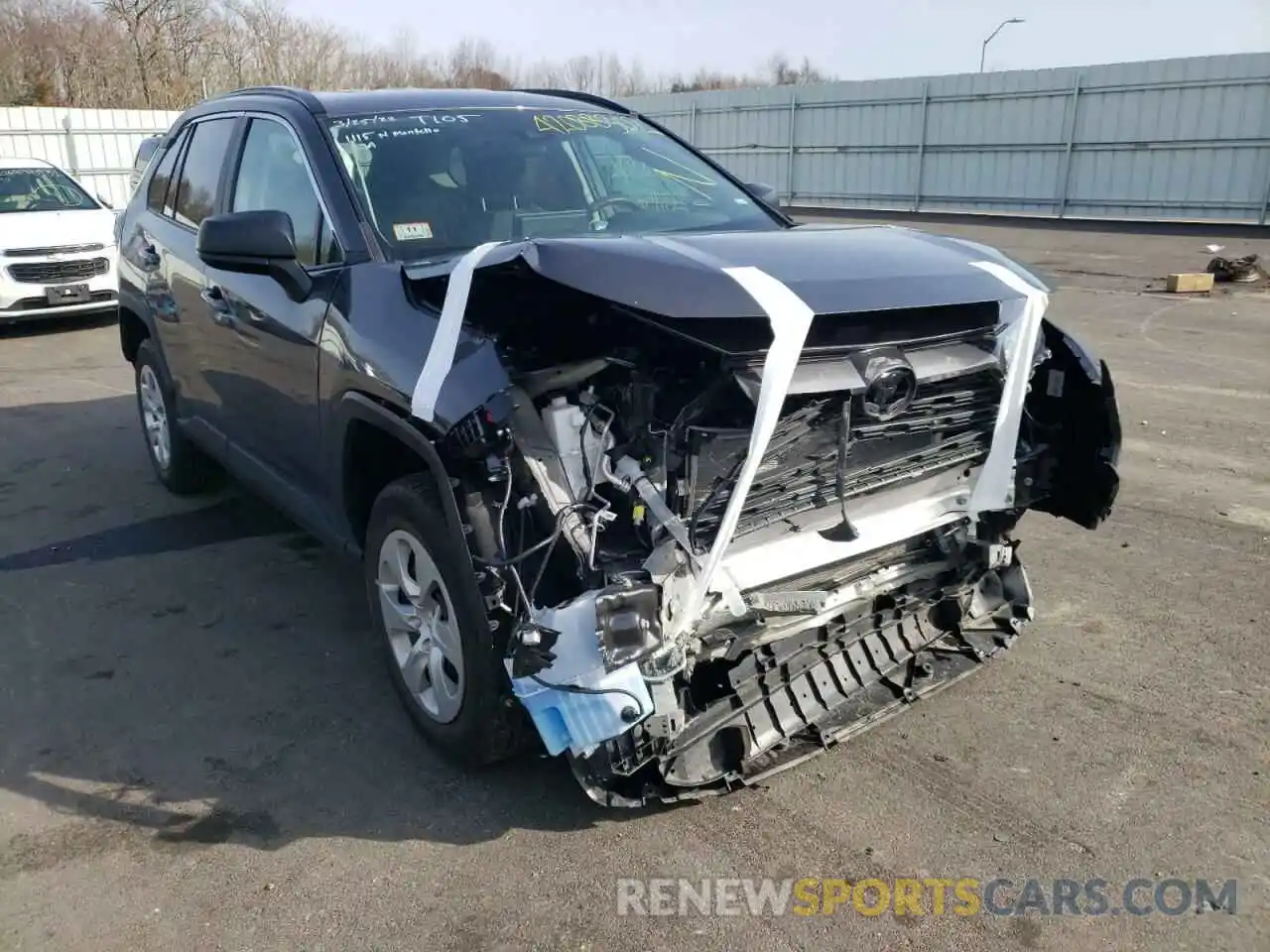 9 Photograph of a damaged car 2T3F1RFV5KW053936 TOYOTA RAV4 2019