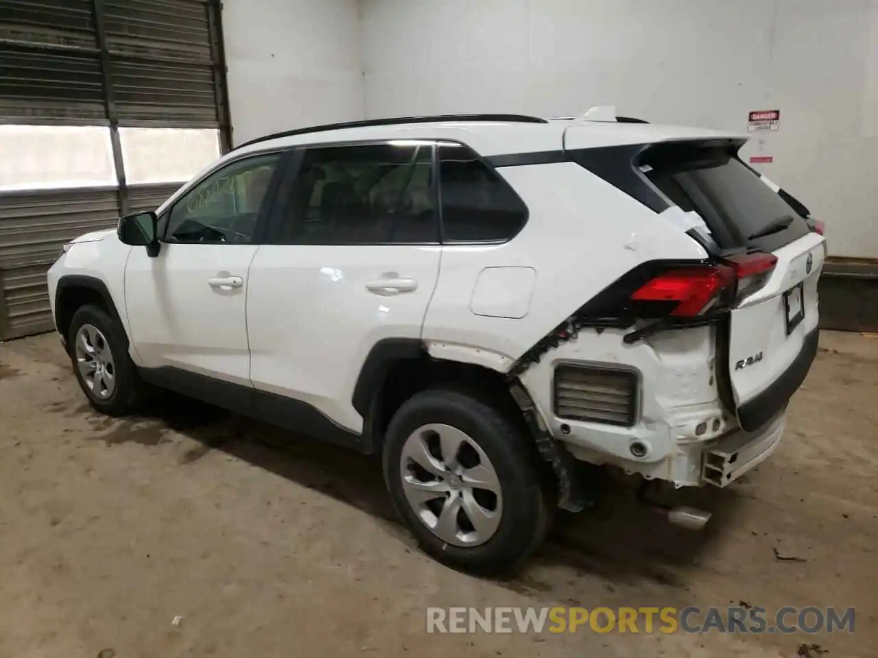 2 Photograph of a damaged car 2T3F1RFV5KW068565 TOYOTA RAV4 2019