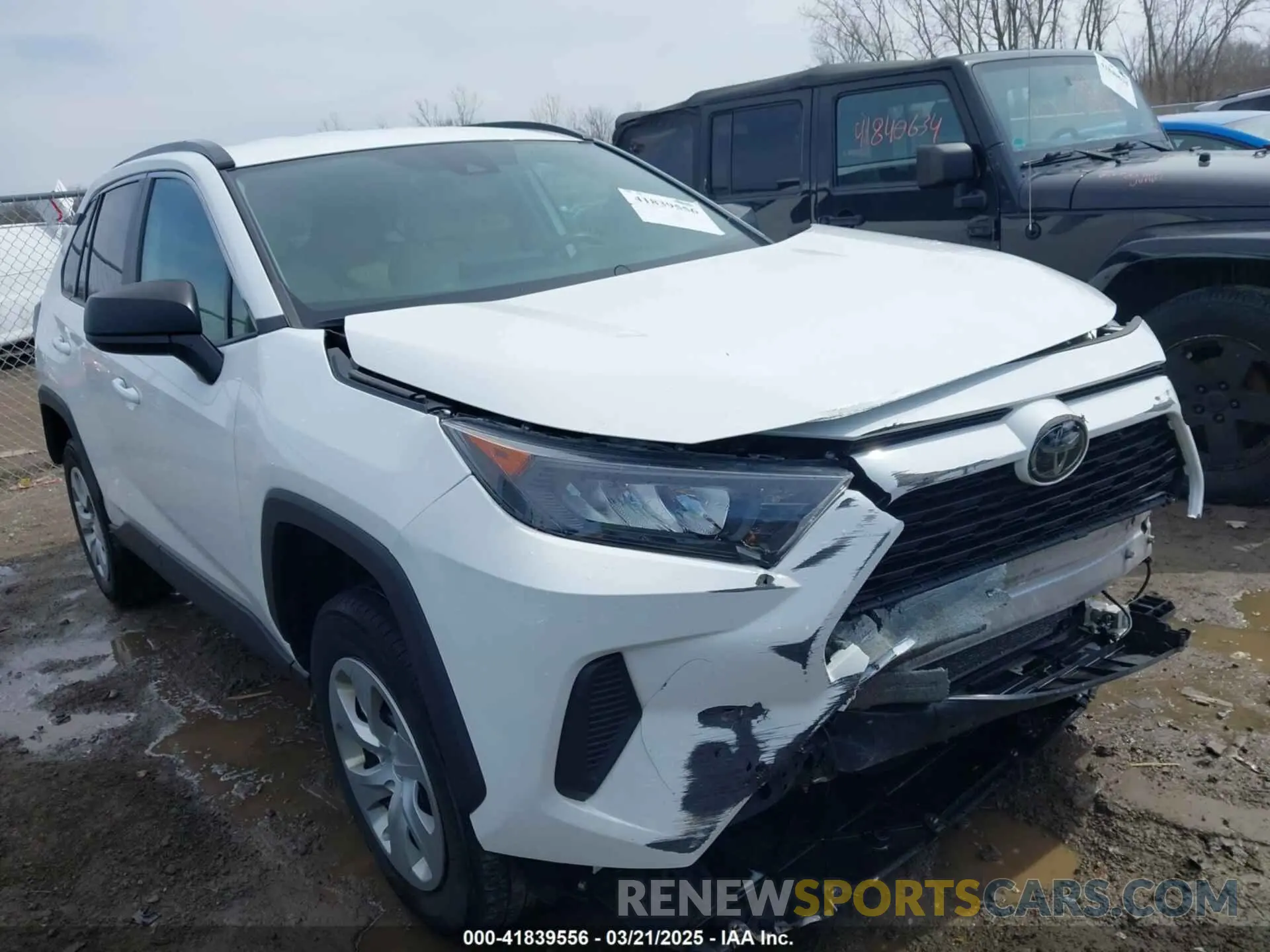1 Photograph of a damaged car 2T3F1RFV5KW076276 TOYOTA RAV4 2019