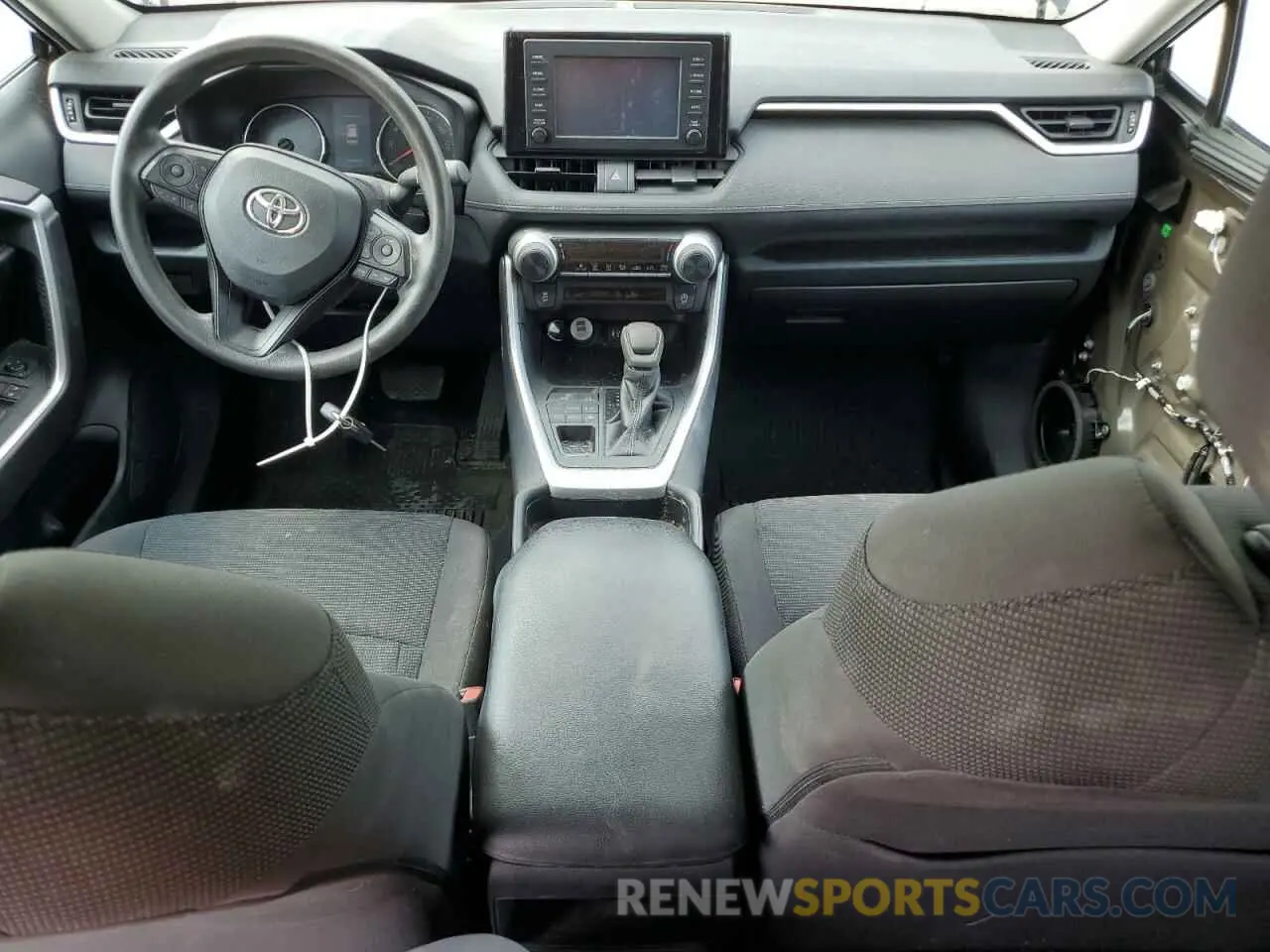 8 Photograph of a damaged car 2T3F1RFV5KW080764 TOYOTA RAV4 2019