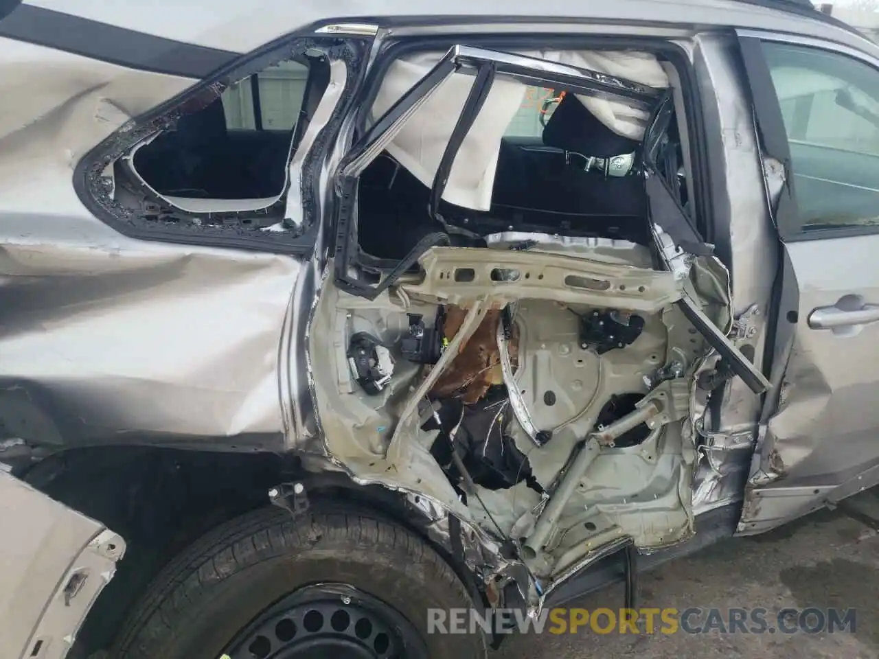 9 Photograph of a damaged car 2T3F1RFV6KC012457 TOYOTA RAV4 2019