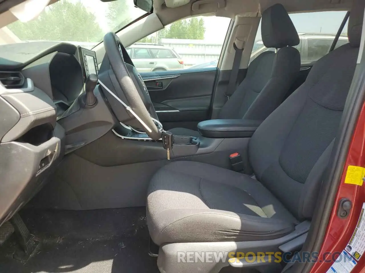 7 Photograph of a damaged car 2T3F1RFV6KC017948 TOYOTA RAV4 2019