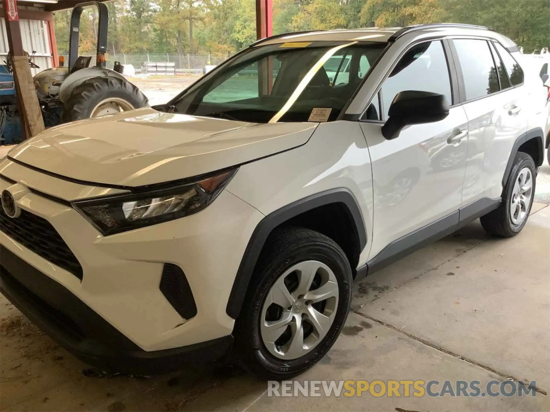 8 Photograph of a damaged car 2T3F1RFV6KC029615 TOYOTA RAV4 2019