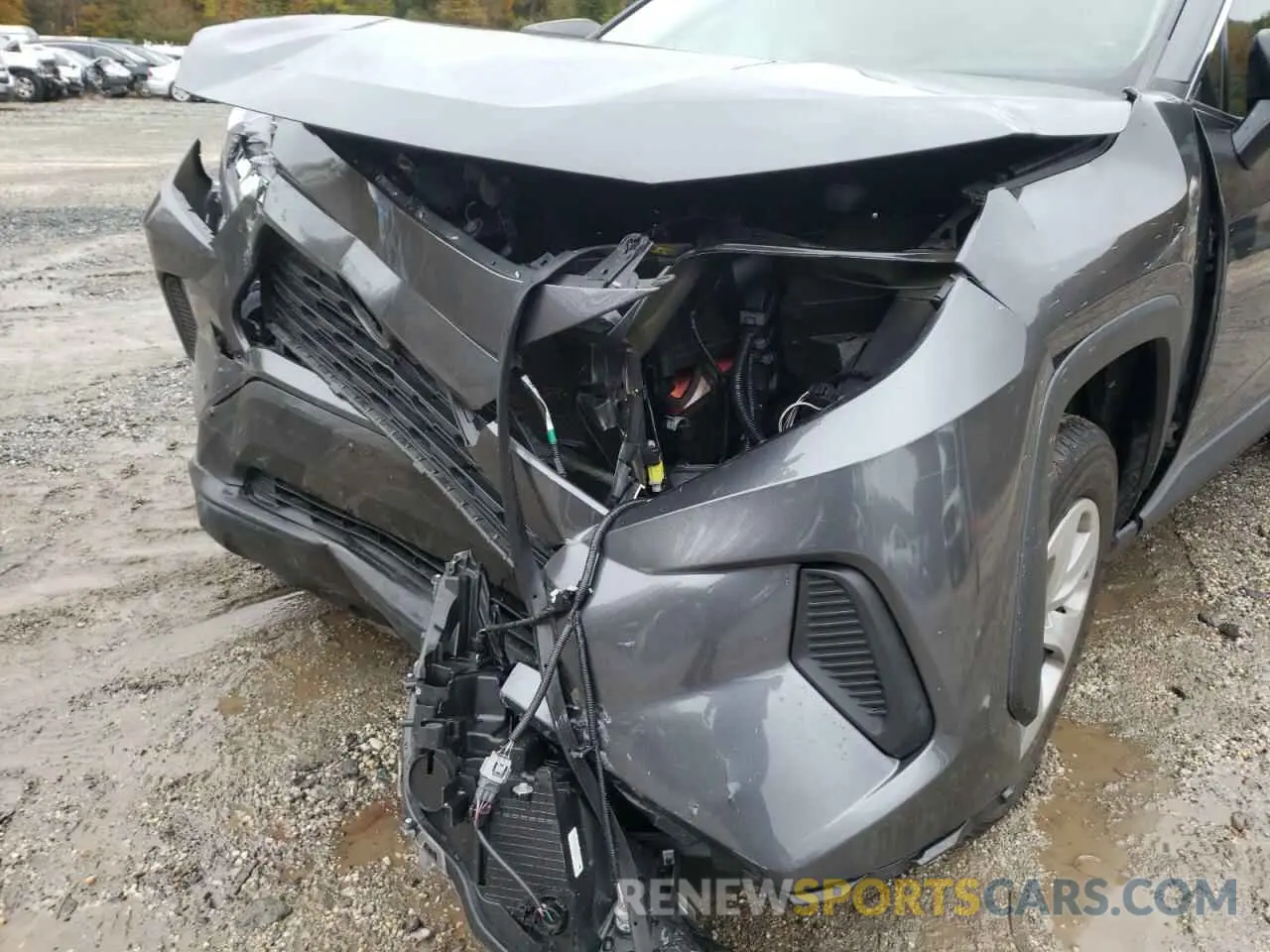 9 Photograph of a damaged car 2T3F1RFV6KC030683 TOYOTA RAV4 2019