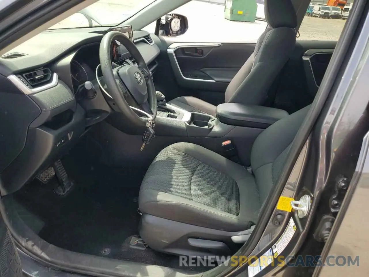7 Photograph of a damaged car 2T3F1RFV6KC048469 TOYOTA RAV4 2019