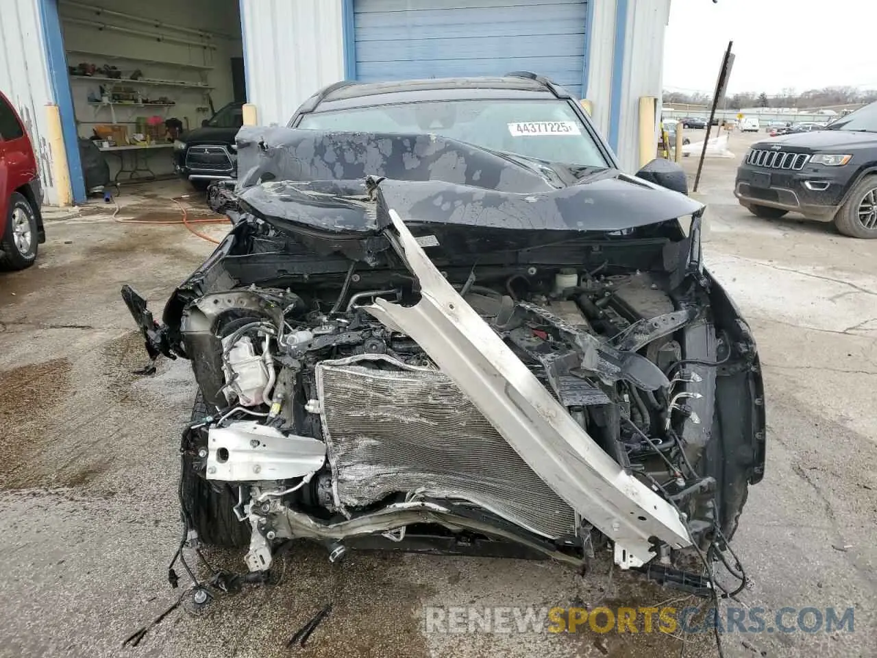5 Photograph of a damaged car 2T3F1RFV6KW024770 TOYOTA RAV4 2019