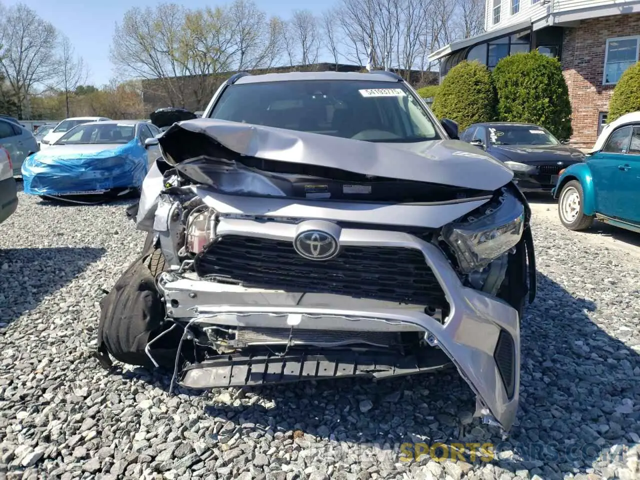 5 Photograph of a damaged car 2T3F1RFV6KW063262 TOYOTA RAV4 2019