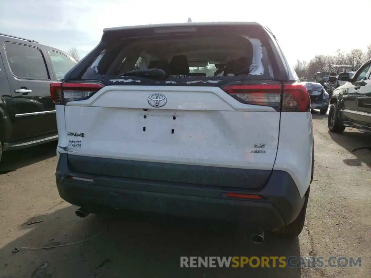 6 Photograph of a damaged car 2T3F1RFV6KW064363 TOYOTA RAV4 2019