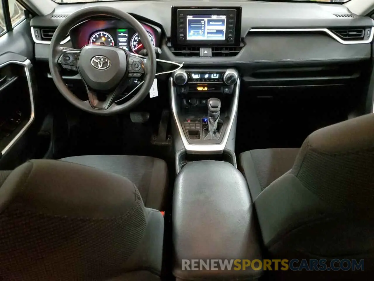 8 Photograph of a damaged car 2T3F1RFV6KW066131 TOYOTA RAV4 2019