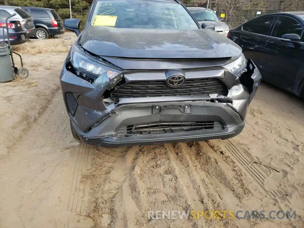 9 Photograph of a damaged car 2T3F1RFV6KW071989 TOYOTA RAV4 2019