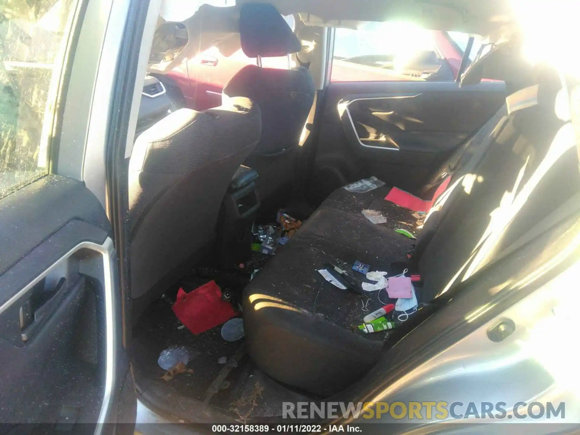 8 Photograph of a damaged car 2T3F1RFV7KC002276 TOYOTA RAV4 2019