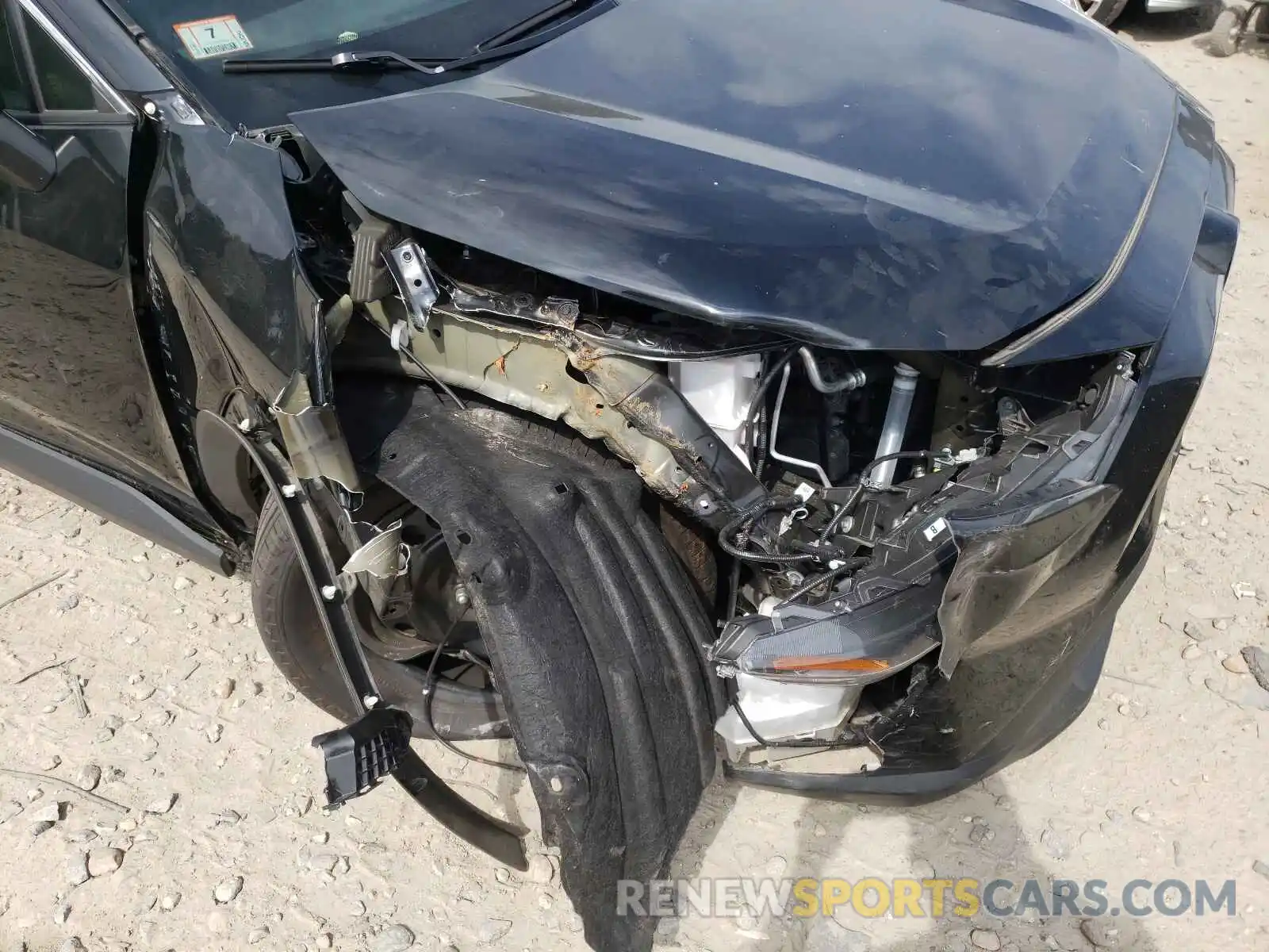 9 Photograph of a damaged car 2T3F1RFV7KC016405 TOYOTA RAV4 2019