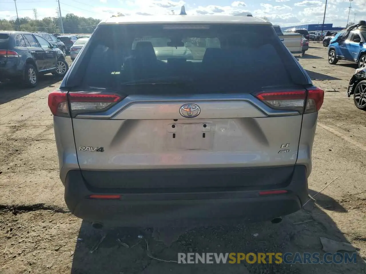 6 Photograph of a damaged car 2T3F1RFV7KC021829 TOYOTA RAV4 2019